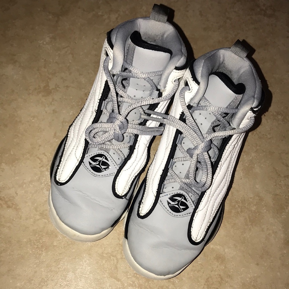 Boys sneakers